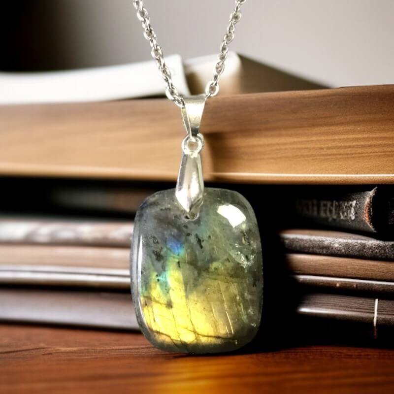 homme-sweet-homme-pendentif-labradorite